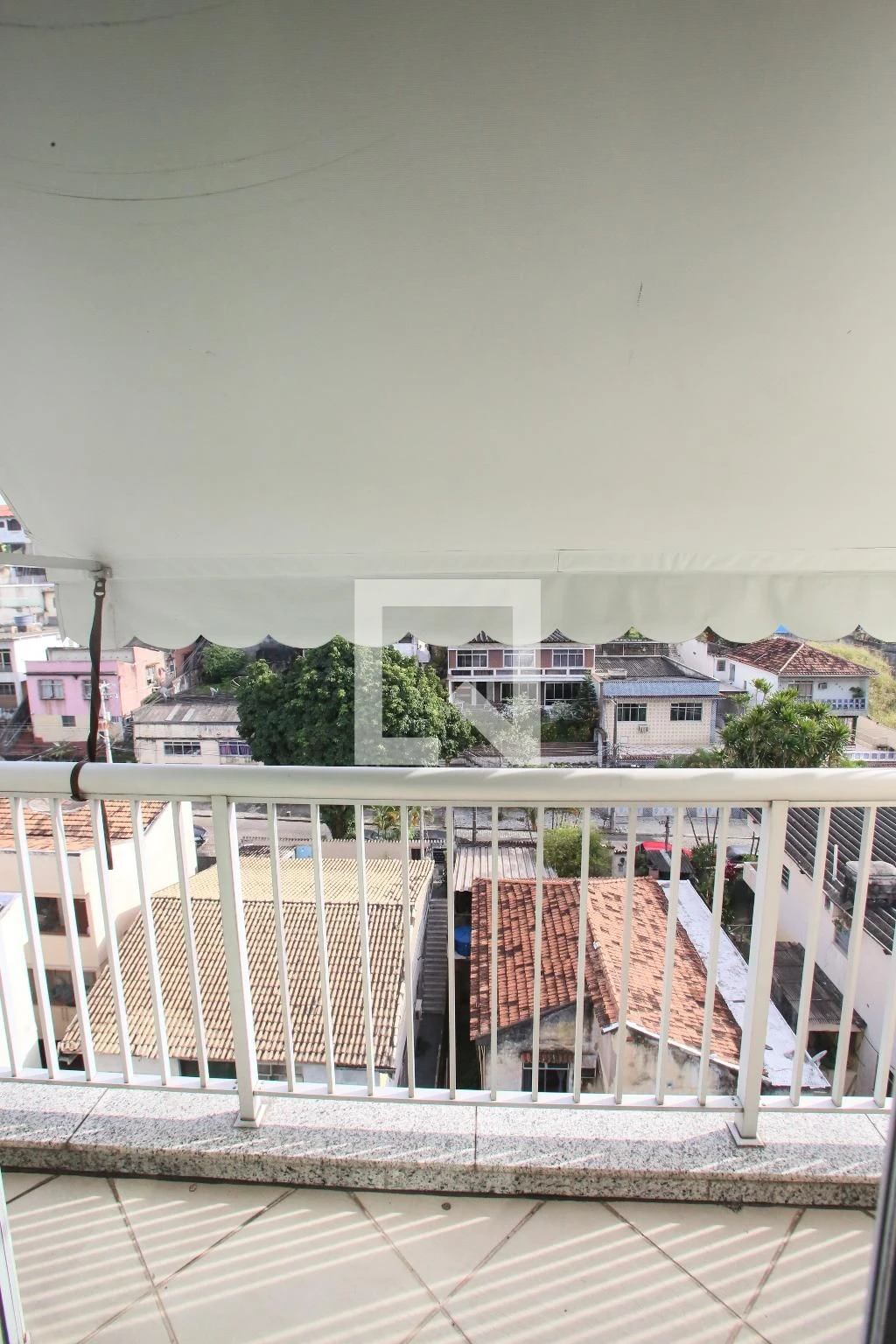Furnished apartment with 3 bedrooms and a closed kitchen — photo 61
