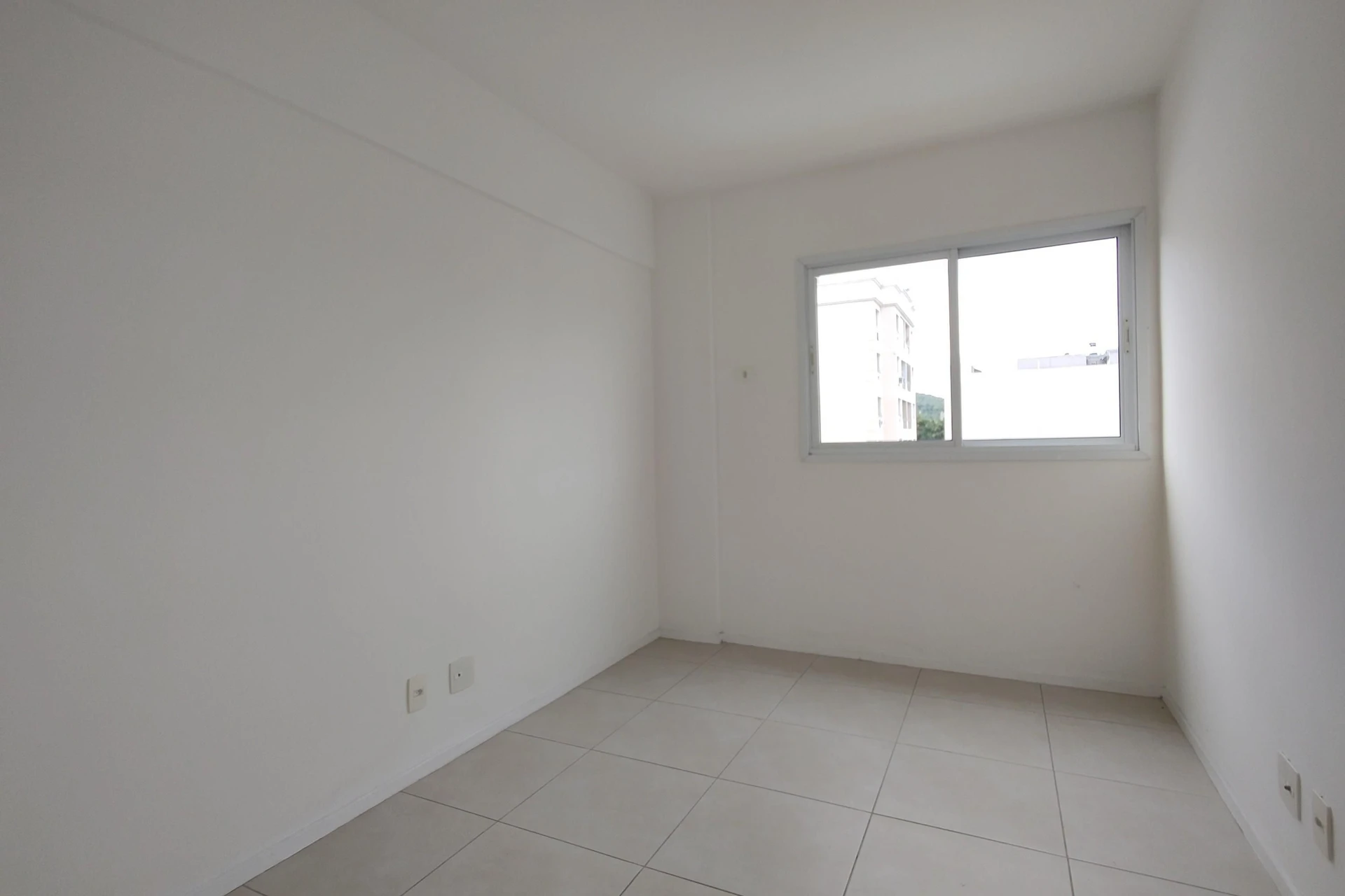2-bedroom apartment with 1 en-suite and balcony — photo 41