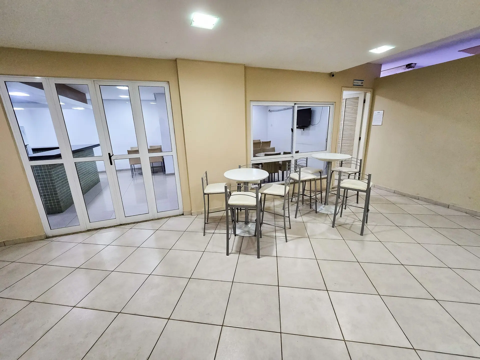Furnished apartment, 60 m², with a home office — photo 41