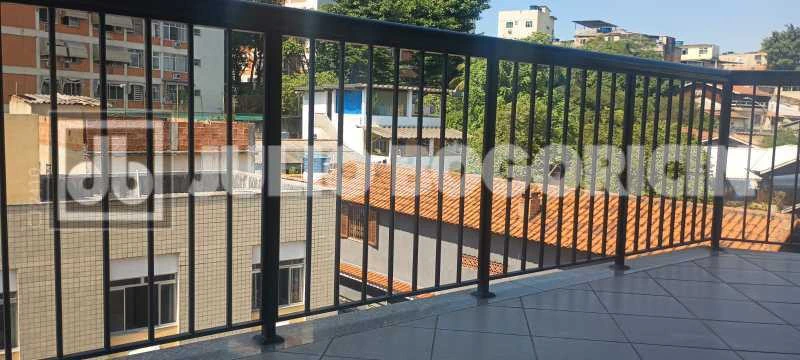 Furnished 2-bedroom apartment with glassed-in balcony — photo 18