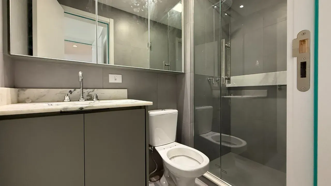 Apartment with 2 bedrooms, 2 bathrooms, and a balcony — photo 14