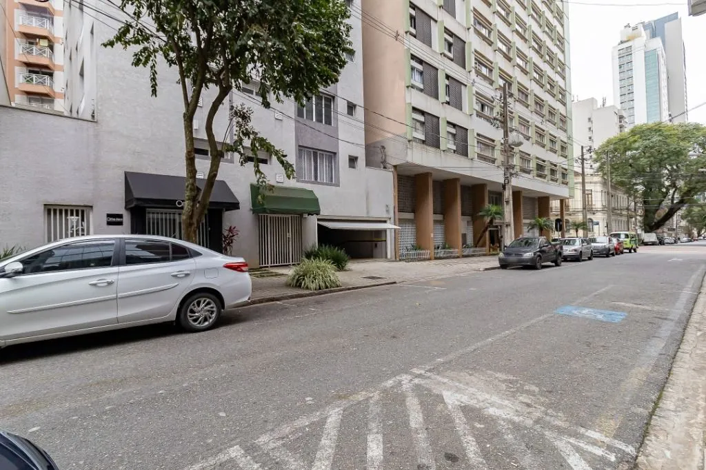 1-bedroom apartment with open-plan kitchen on 46 m² — photo 25