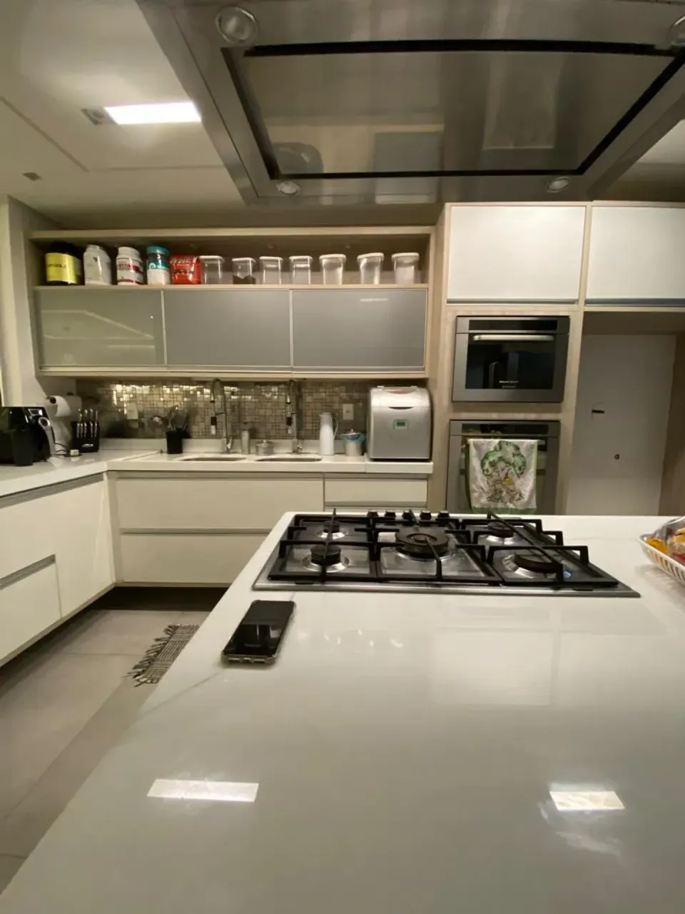 Furnished house with open-plan gas kitchen — photo 2