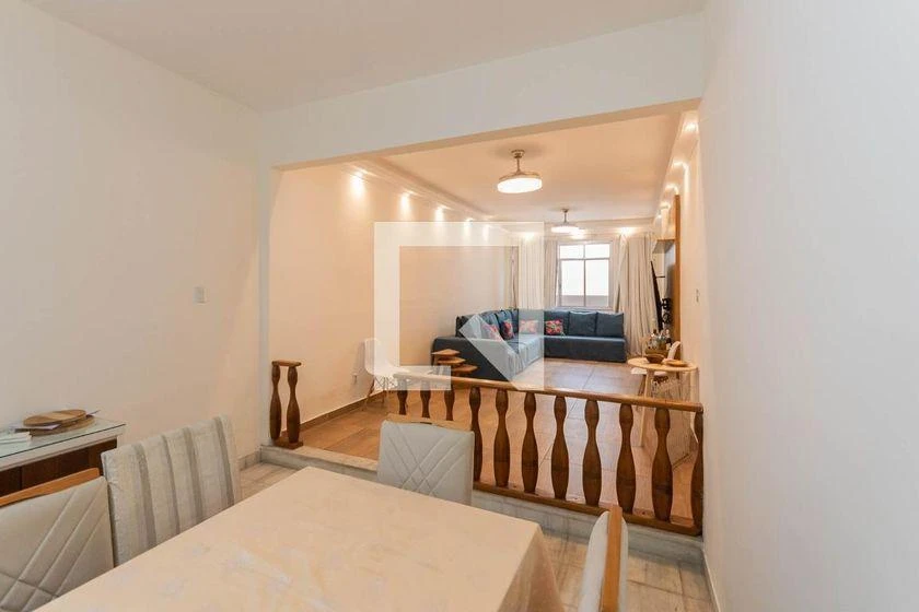 Casa para alugar com 4 quartos e 230 m², 3 banheiros — photo 9