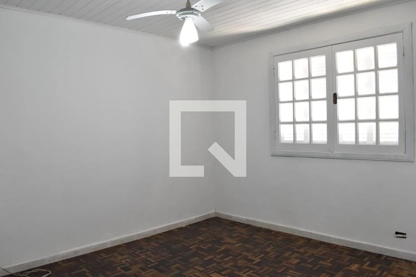 Unfurnished house with 3 bedrooms and 6 bathrooms — photo 2