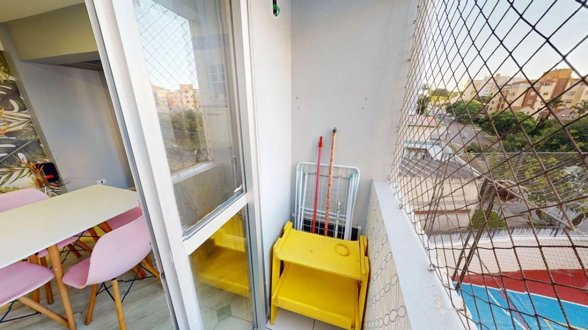 Home office in a 2-bedroom apartment, 35 m² — photo 22