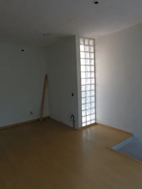 House with 3 bedrooms and 2 bathrooms, 3 parking spaces — photo 14