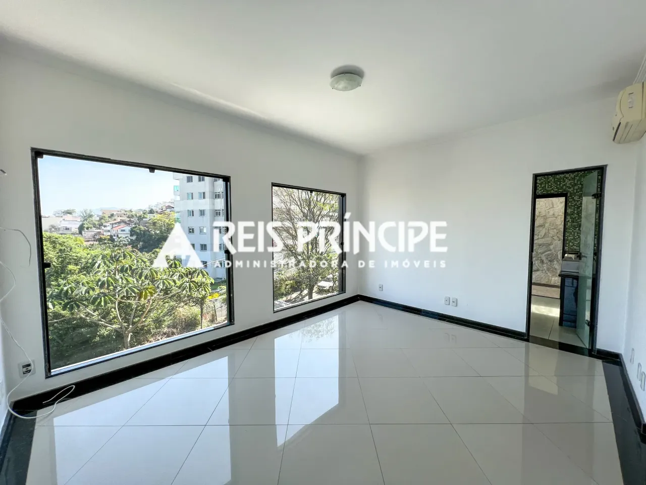 Casa duplex com 3 quartos e 5 banheiros e cozinha aberta — photo 20