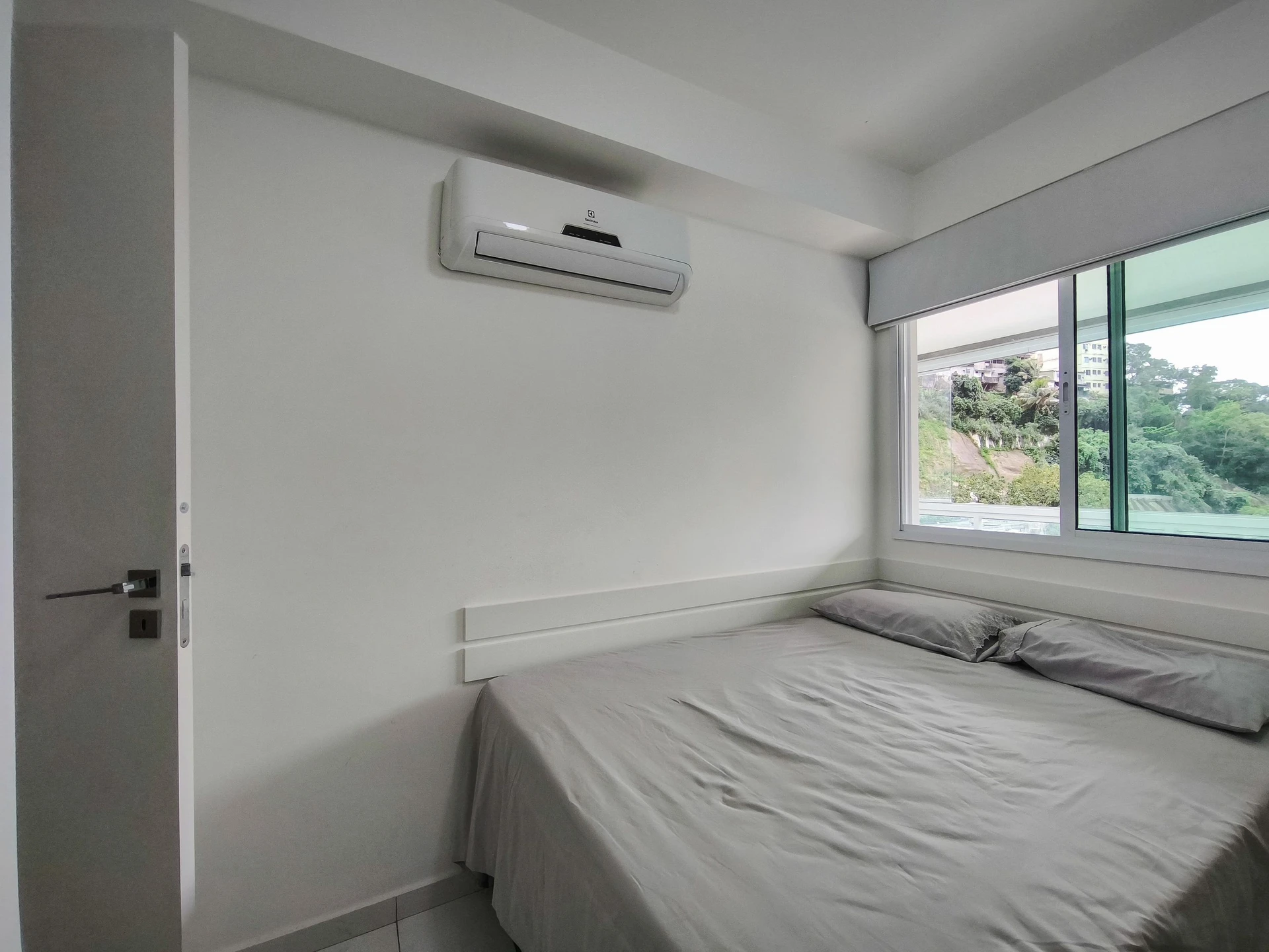 Furnished 2-bedroom apartment with private garden — photo 50