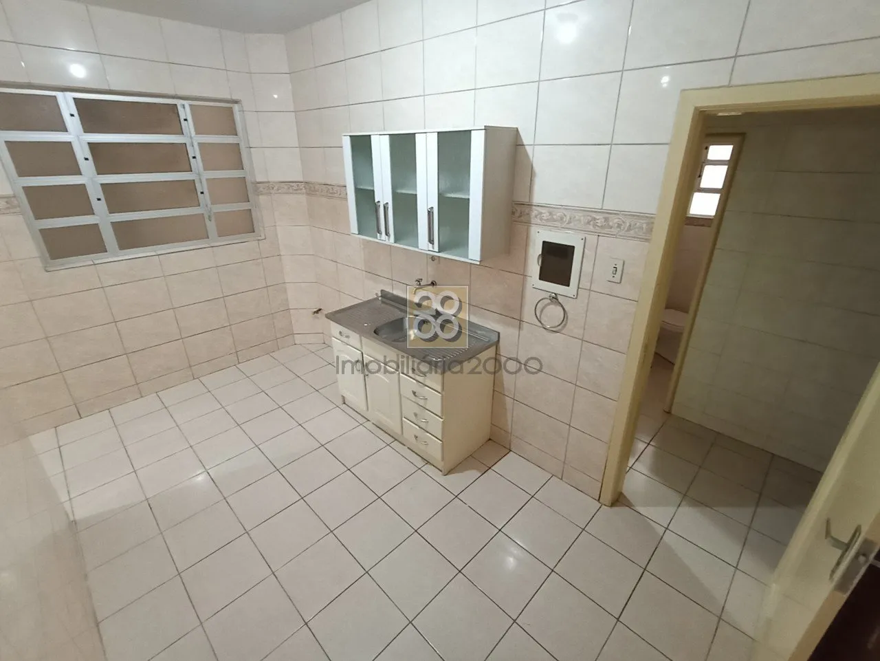 Apartment, 98 m², with wood or laminate floors — photo 13