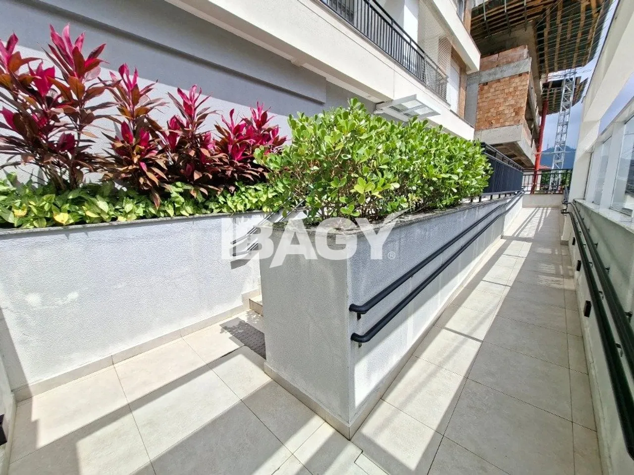 One-bedroom, 22 m² apartment in Florianópolis — photo 11