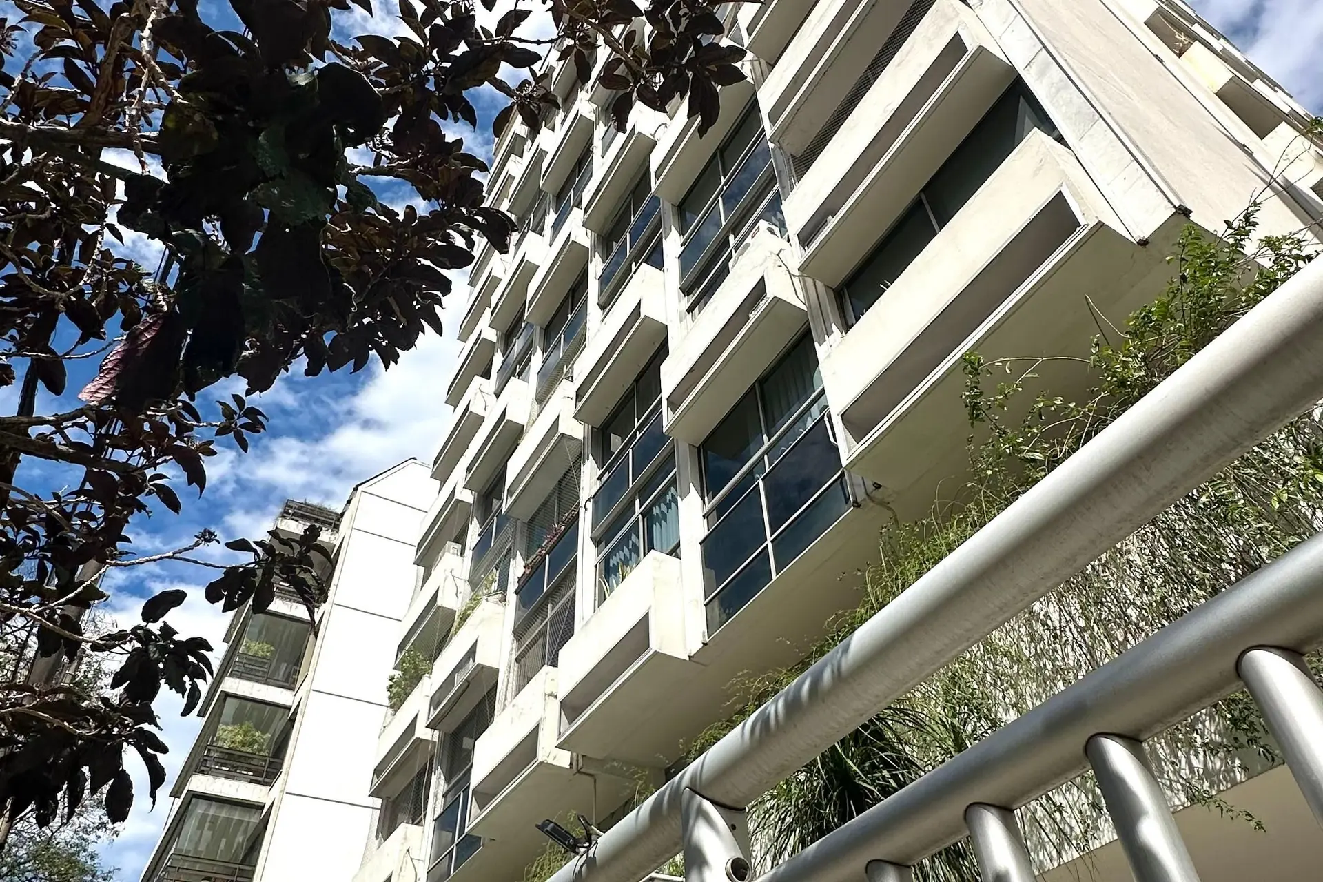 Unfurnished apartment with 2 en-suite bedrooms — photo 54