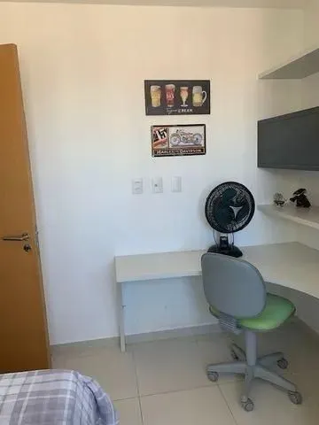 3-bedroom apartment with a home office — photo 18