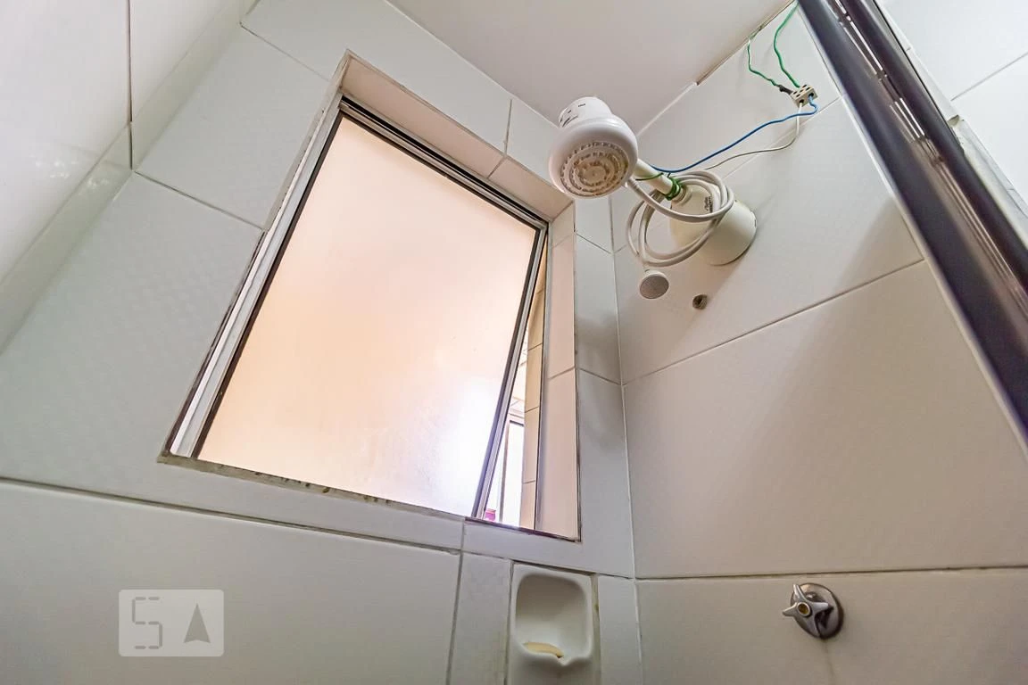 Unfurnished 2-bedroom apartment with a closed kitchen — photo 2