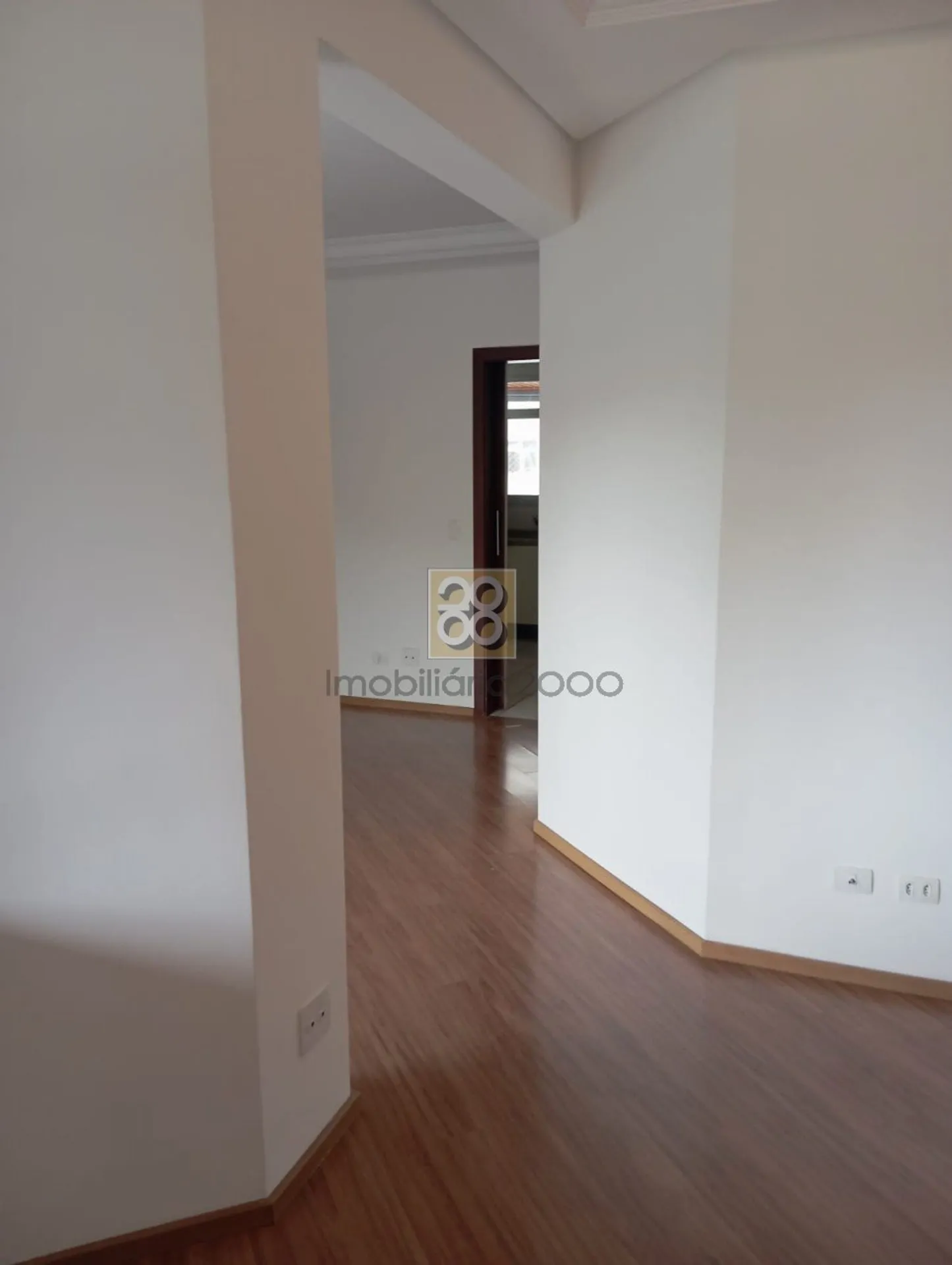 Деревянный пол или ламинат и 3 спальни: квартира 131 м² — photo 17