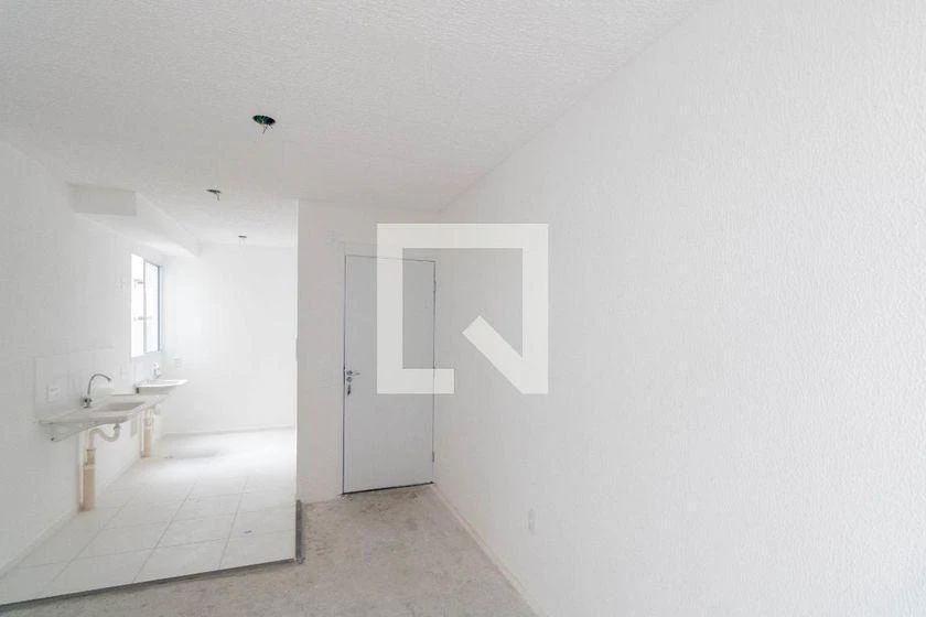 2-bedroom apartment in a building with a gym — photo 31