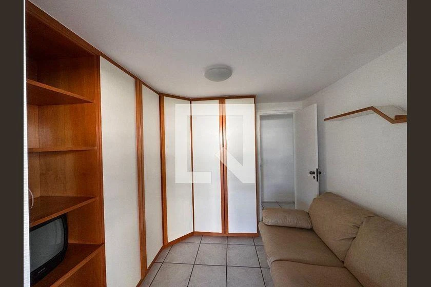 Квартира з вбудованими шафами, 2 кімнати і 130 м² — photo 38