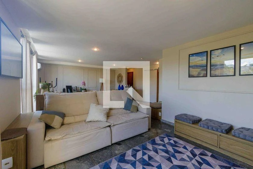Furnished 185 m² apartment with 3 bedrooms and balcony — photo 10