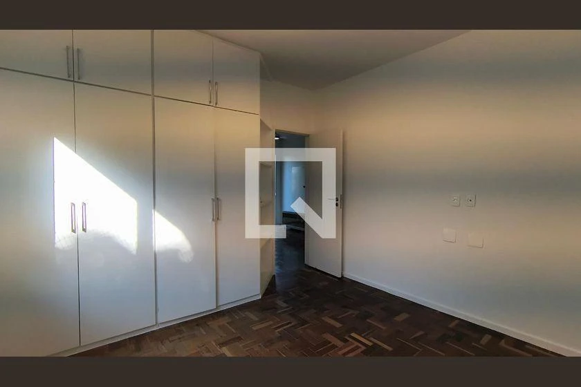 House with 4 bedrooms and a balcony with grill — photo 37