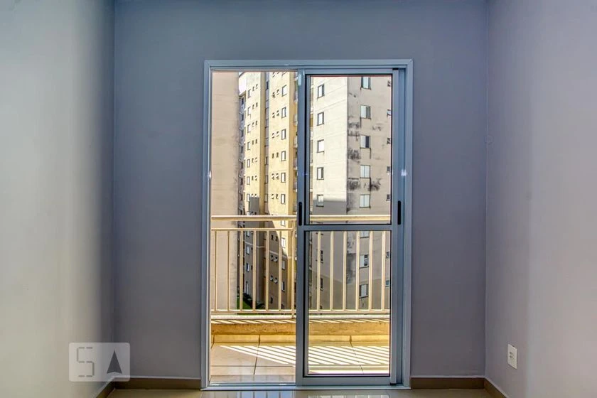Unfurnished apartment with 2 bedrooms and a balcony