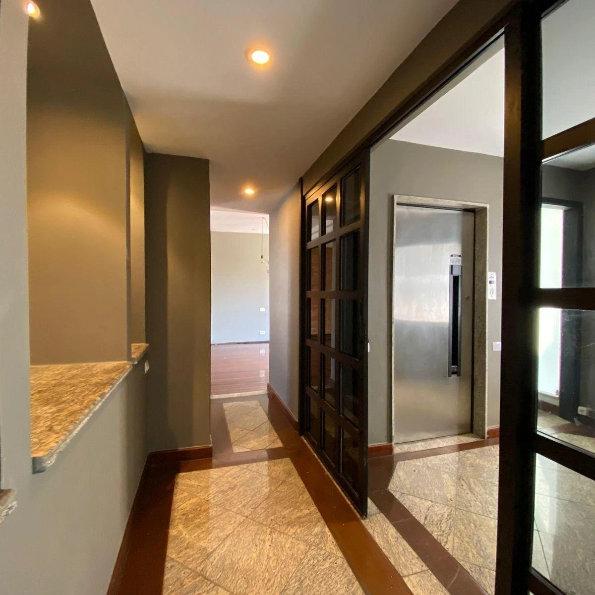 Rental penthouse with 255 m², 3 bedrooms — photo 16