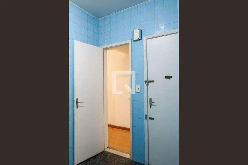 70 m² apartment with 2 bedrooms and a separate kitchen — photo 18