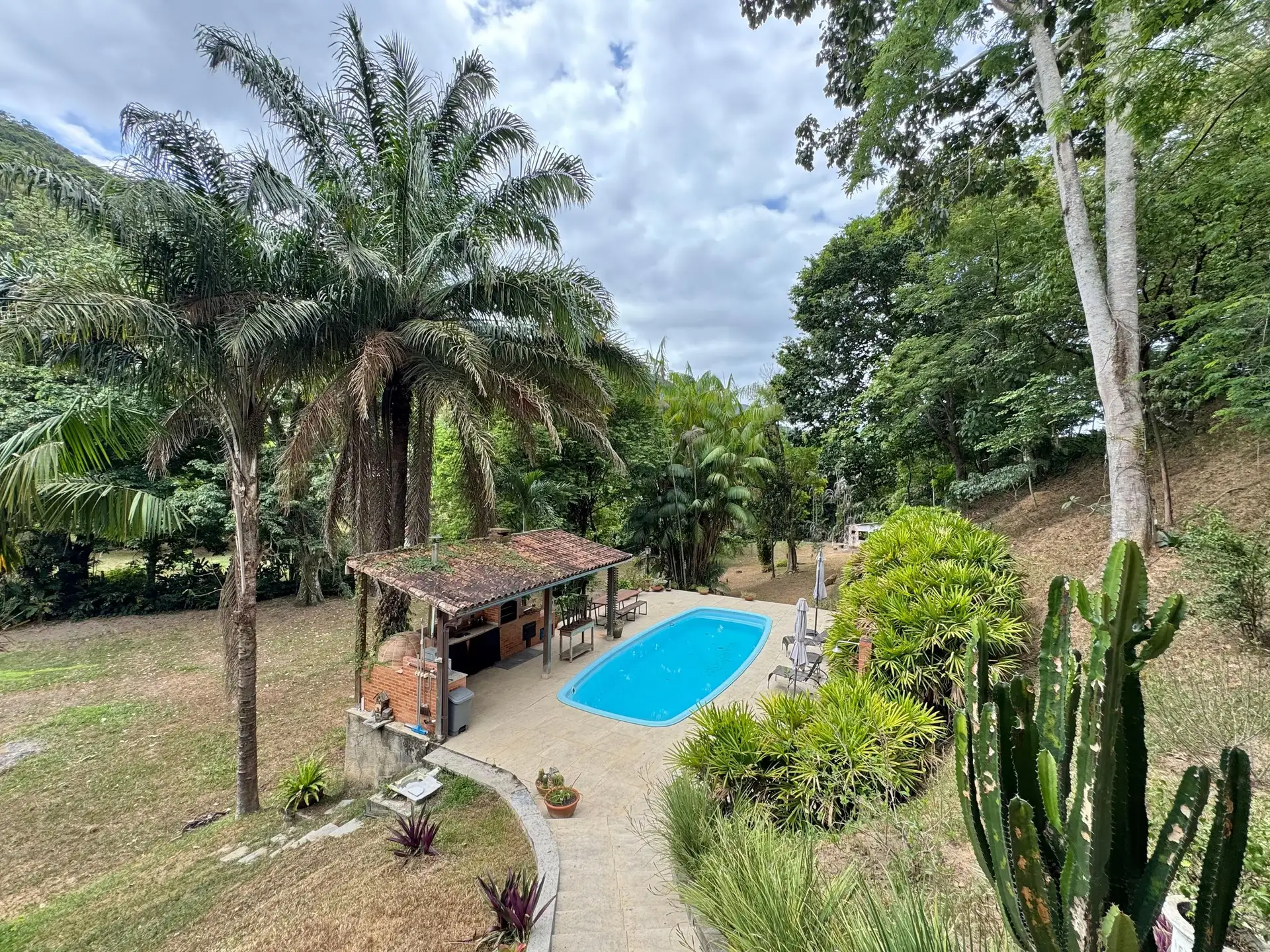 Casa mobiliada com 5 quartos e escritório no imóvel — photo 7