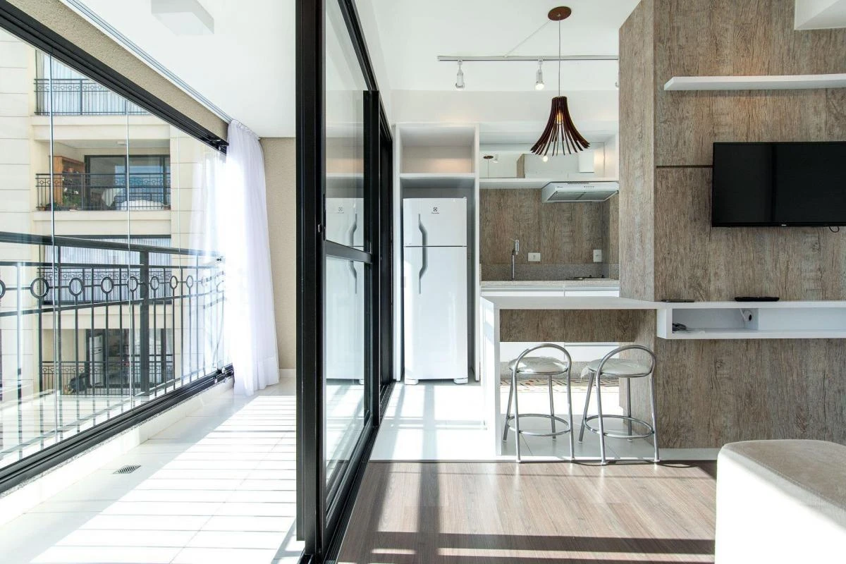 Floor-to-ceiling windows in a one-bedroom apartment, 34 m² — photo 4