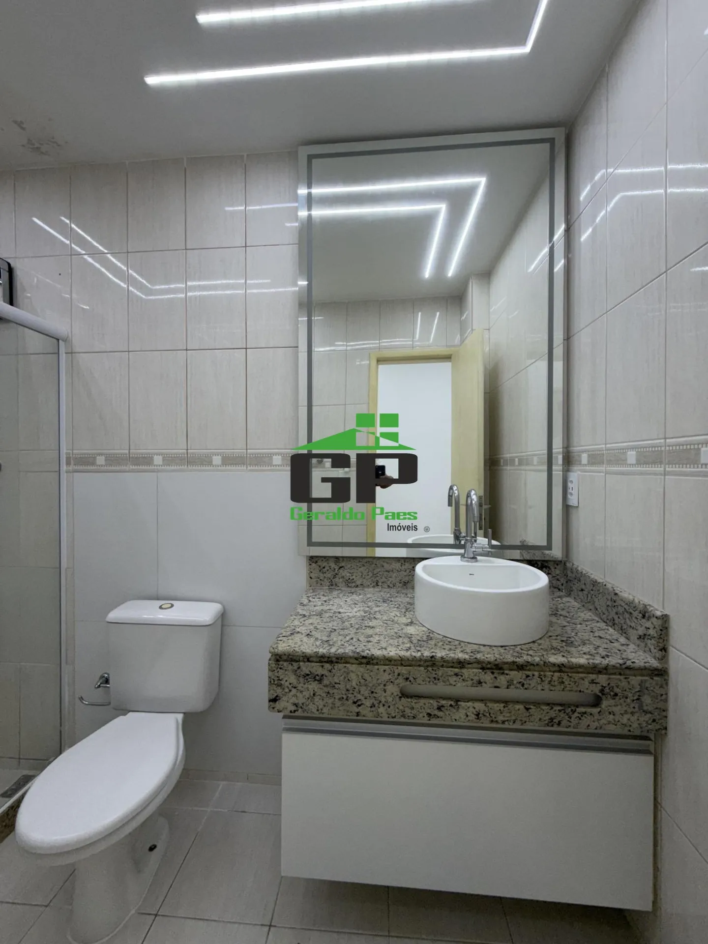 3-bedroom apartment with a washing machine — photo 5