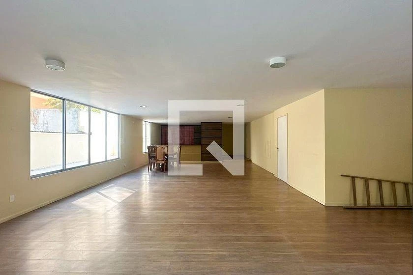 Apartamento de 3 quartos com cozinha a gás e 110 m² — photo 15
