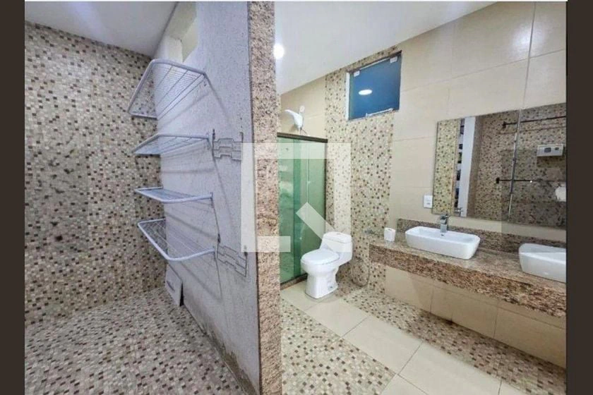 Будинок 750 м² з панорамними вікнами та заскленим балконом — photo 21