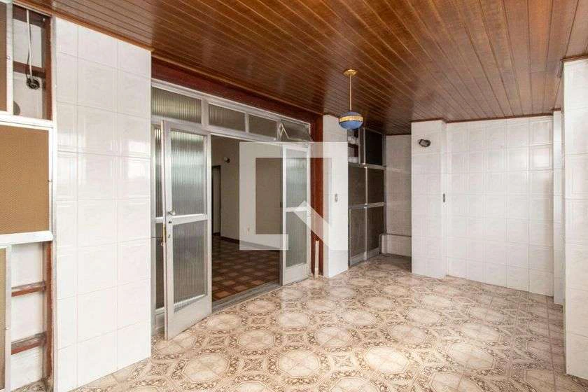 244 m² apartment with 4 bedrooms, balcony and terrace — photo 13