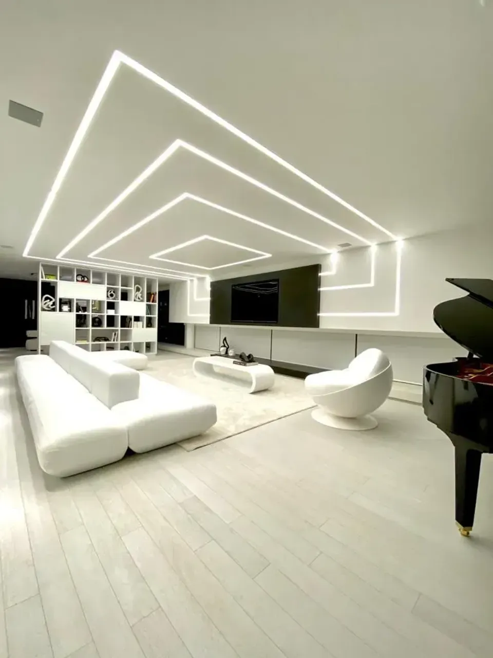 Rental house with 1000 m², 5 bedrooms and pool