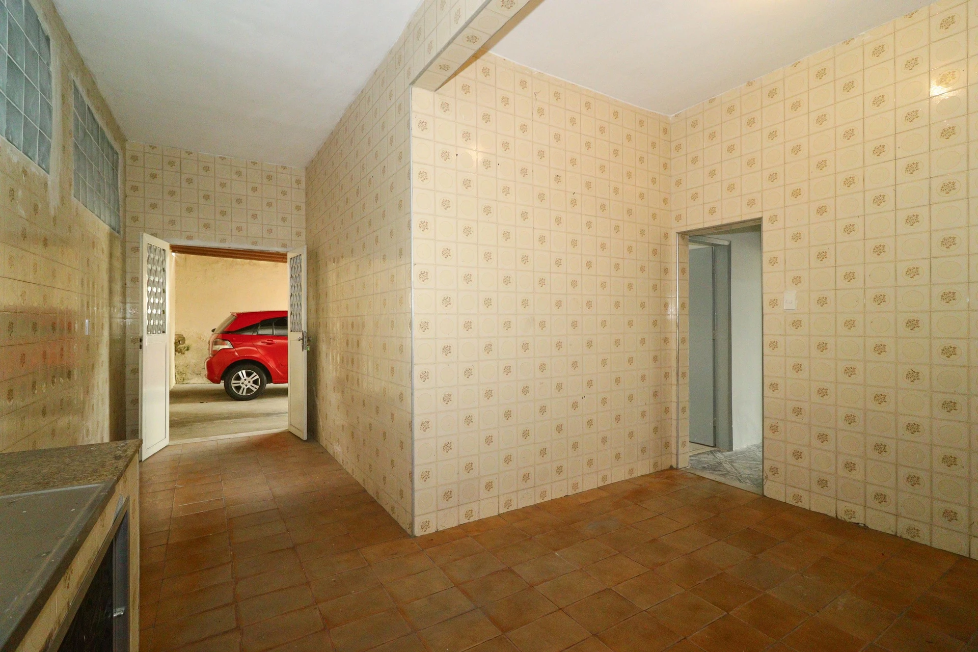 Будинок із 3 спальнями та садом — photo 14