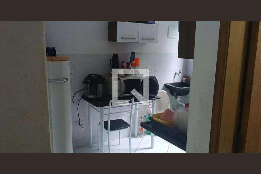 Apartamento de 2 quartos com cozinha fechada e 45 m² — photo 4