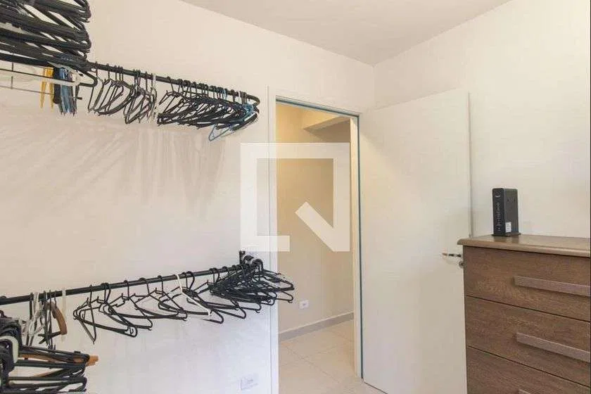 2-bedroom apartment with a walk-in closet in Curitiba — photo 20