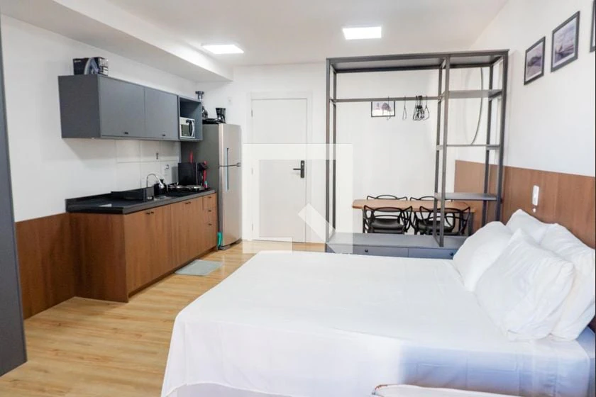 Furnished 1-bedroom apartment with a balcony — photo 10