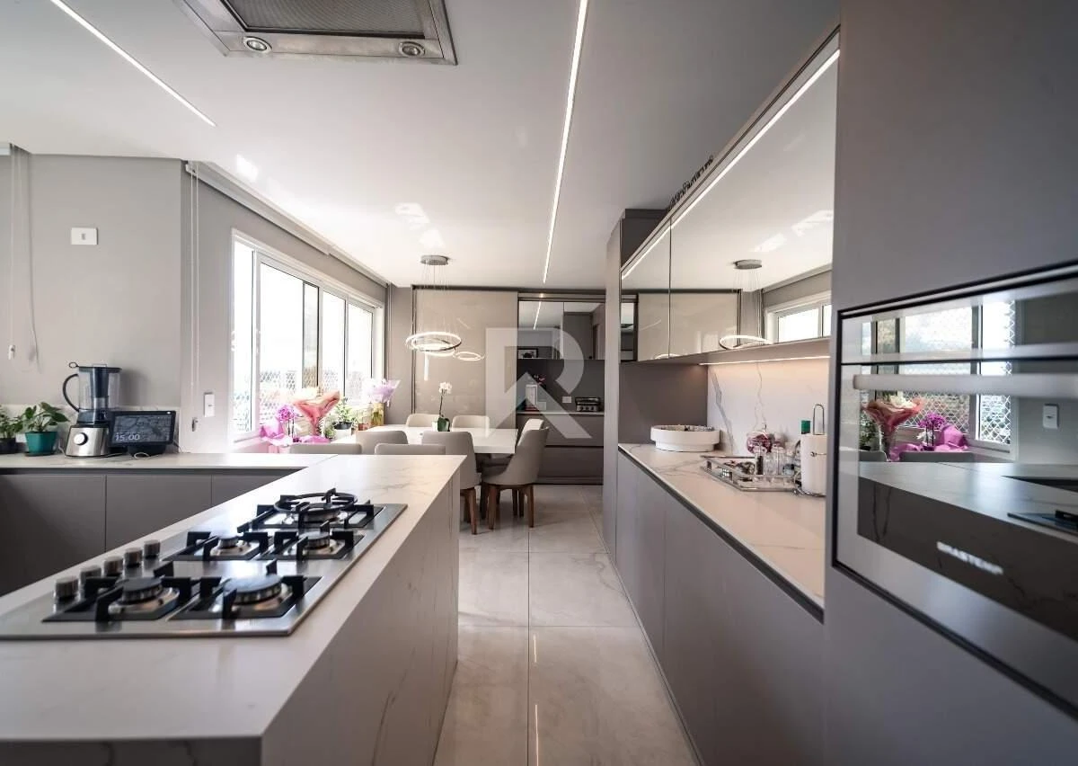 4 en-suite apartment with 373 m² and 5 parking spots — photo 33