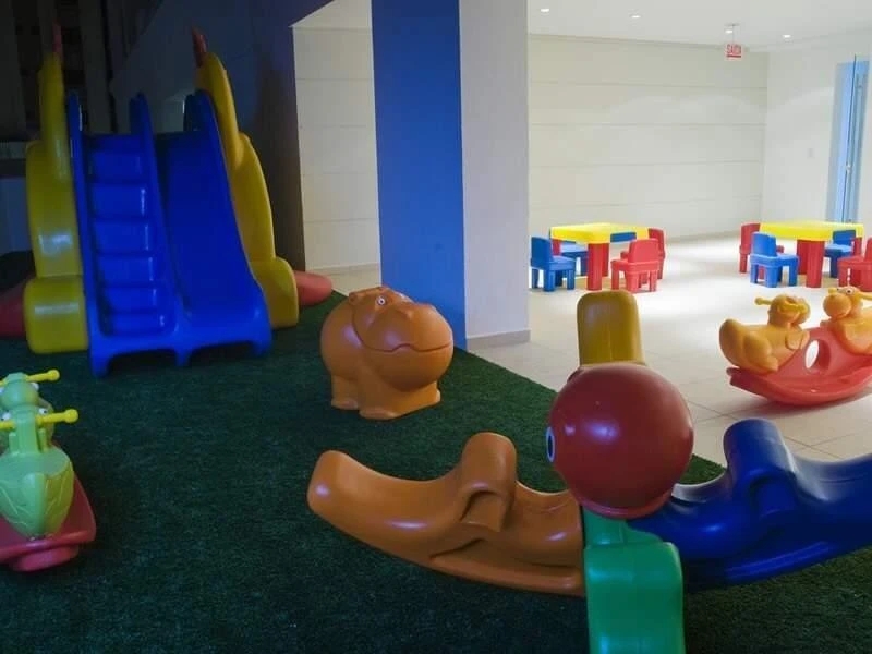 2-bedroom apartment in a building with a pool — photo 37