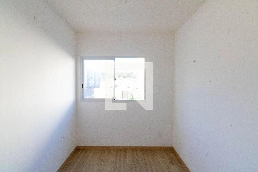 2-bedroom apartment with a closed-off kitchen — photo 16