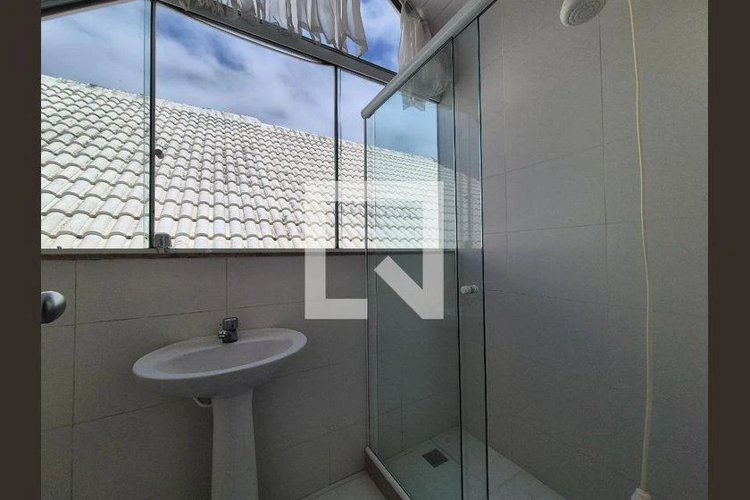 Home office in a 4-bedroom house, 373 m² — photo 50