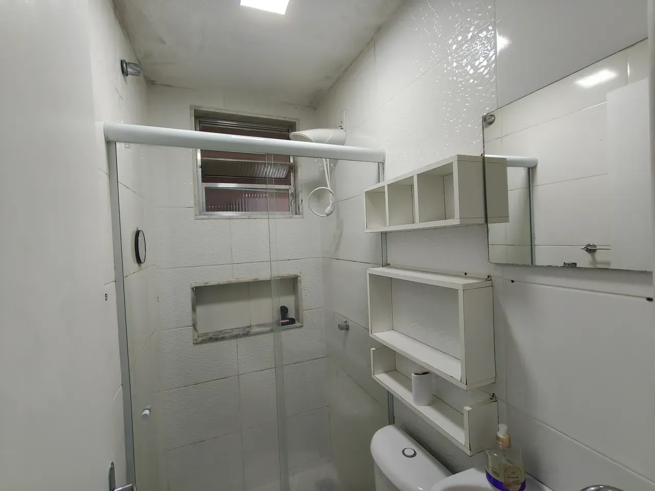 Furnished 2-bedroom apartment with open-plan kitchen — photo 20