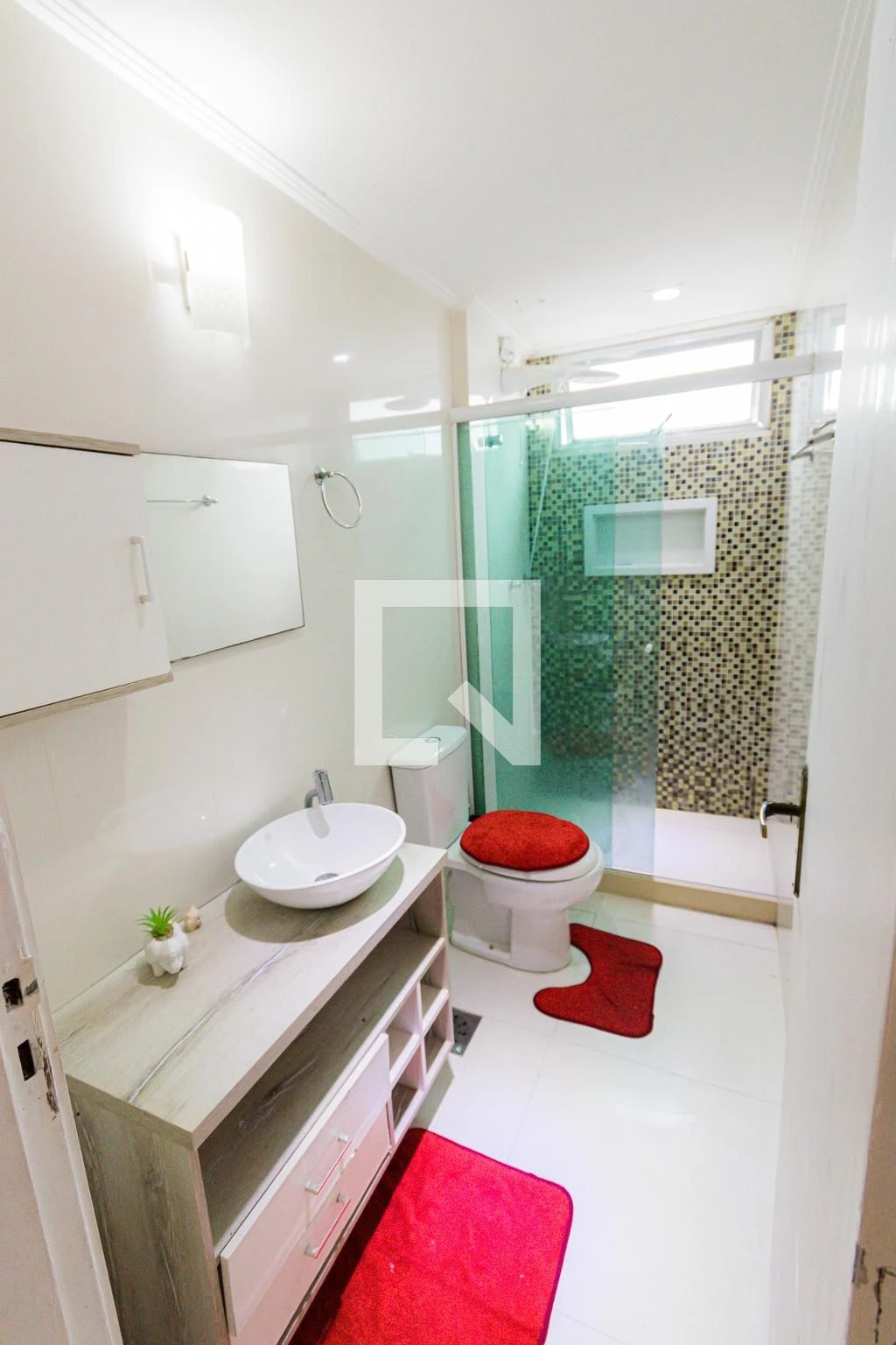 Furnished apartment with 2 bedrooms and a balcony — photo 35