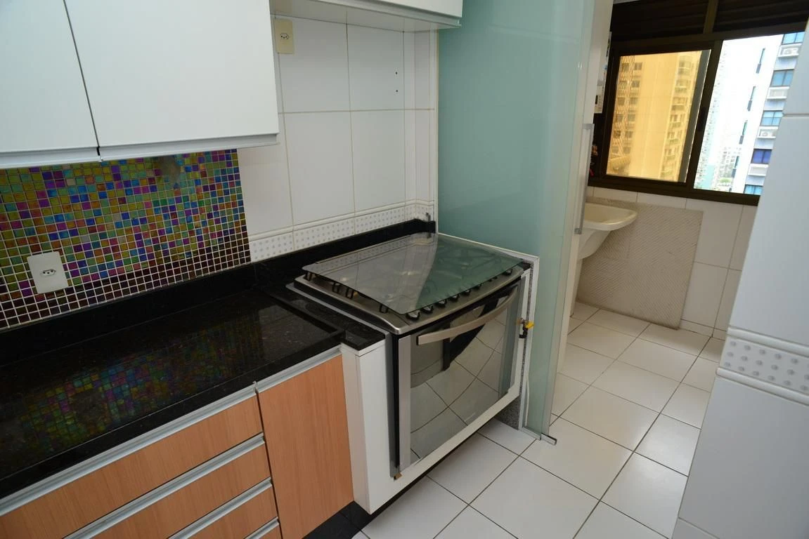 Apartamento, 139 m², com janelas do piso ao teto — photo 39
