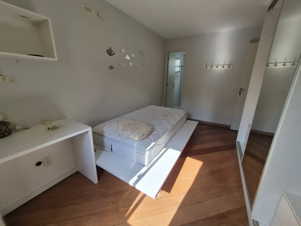 Furnished apartment with 2 bedrooms and 2 bathrooms — photo 3
