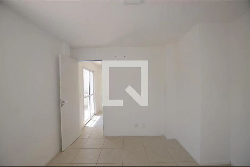 4-bedroom apartment in a building with a gym — photo 44