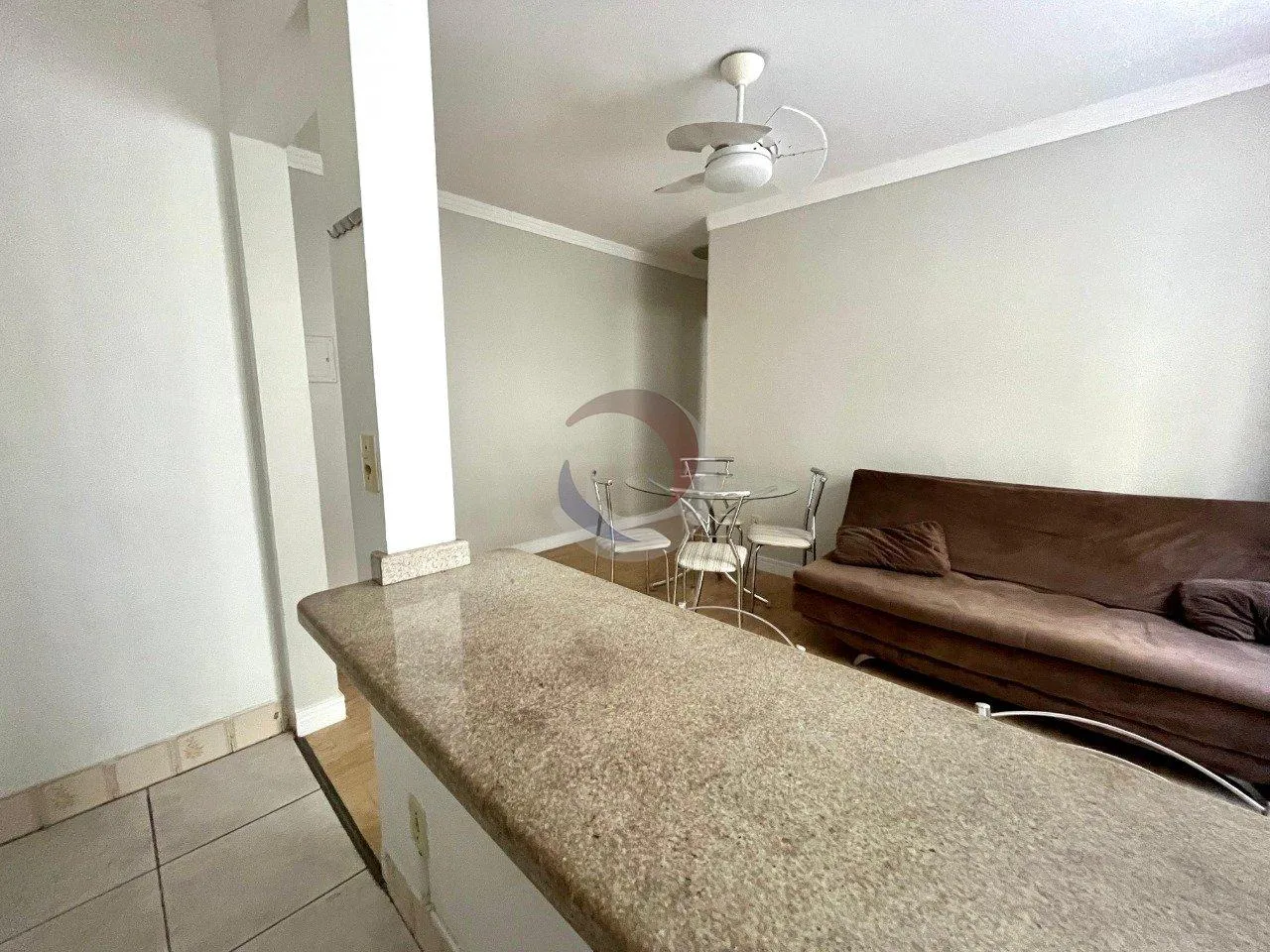 One-bedroom apartment with a washing machine — photo 5