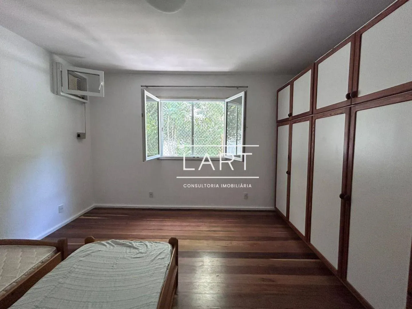 Casa de vila com 4 quartos e 4 banheiros — photo 28