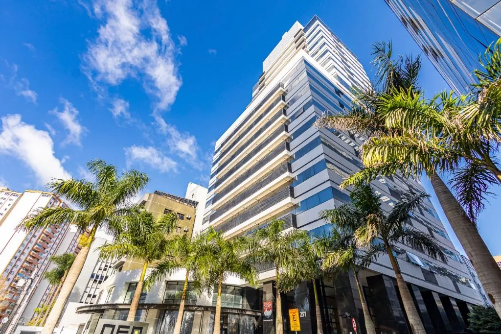 Apartamento mobiliado de 50 m² com 1 dormitório — photo 41