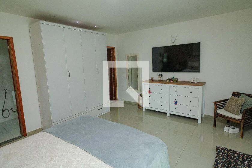 Furnished house with 3 bedrooms and 180 m² — photo 5